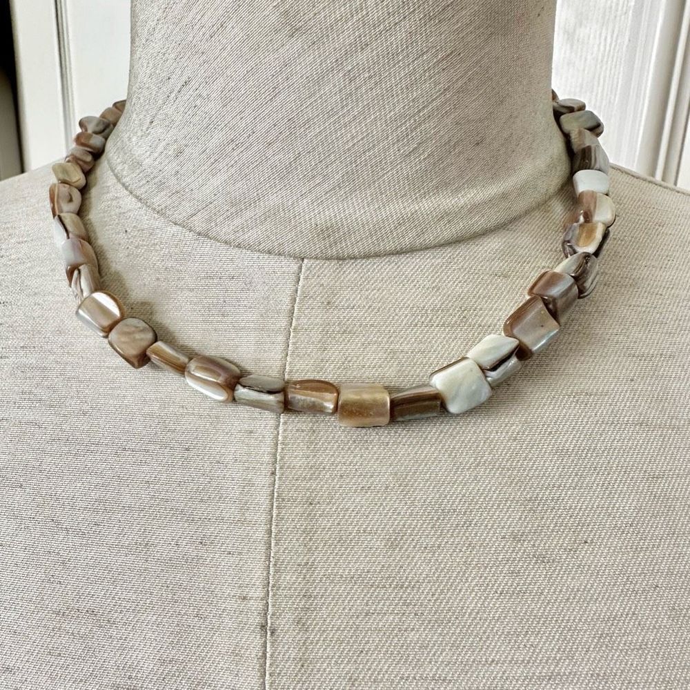 Premier Designs sandstone abalone necklace